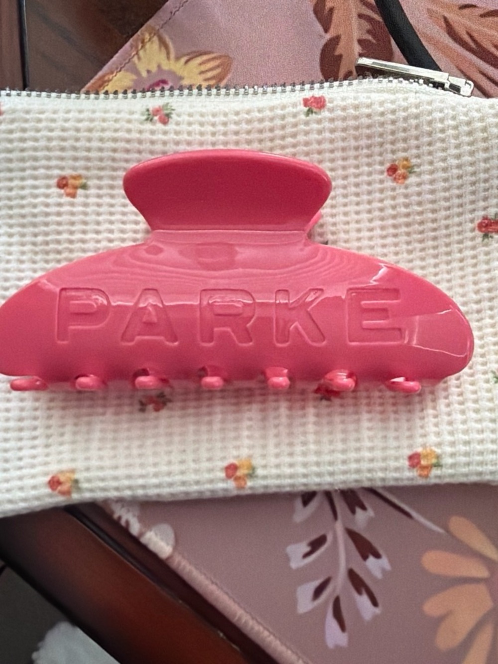 Parke Hot Pink Glossy Hair Claw Clip